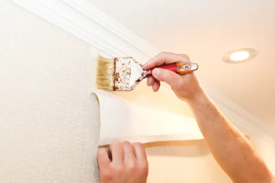 Pose de papier peint à Uzeste — revêtements muraux et toiles de verre